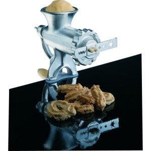 Cast iron manual mincer - BAUMALU - 450076 - No. 8 with pastry acce...