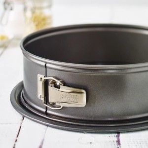 Backform mit herausnehmbarem Boden – BIRKMANN – EASY BAKING – Kohlenstoffstahl – Antihaftbeschichtung – 28 x 28 x 9 cm