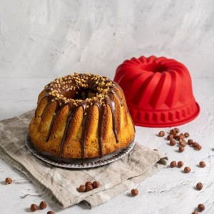 Silikon-Kougelhopf- und Kuchenform – DR oeTKER – Flexxibel Love – Rot