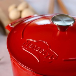Casserole - MENASTYL - 6020102 - Oval - Enameled cast iron - Red - 6.5 liters