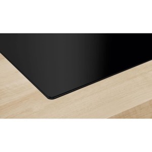 Aspirante-Induktionskochfeld – BOSCH SER6 – PVQ811H26E Schwarz – 4 Brenner – Home Connect – L802 x T522 mm