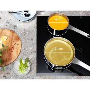 ELECTROLUX EIV734 - Induktionskochfeld - 4 Brenner - 7350 W - 15 Leistungsstufen - Schwarz