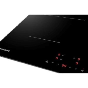 Table induction SAMSUNG NZ63T3706A1/UR - 3 foyers - L59 cm - Zone 28cm