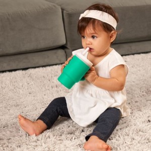 Mein erster Becher - INFANTINO - Silikon - Tannengrün