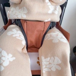 Siege rehausseur portable - DREAMBABY - Grab 'N Go - Chaise haute 6 mois-3 ans - Compact, léger avec rangement