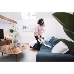 SEVERIN HV7166 - Aspirateur balai multifonctions 25,2V sans fil, 60 min. d'autonomie, brosse High-Speed, éclairage LED, filtre