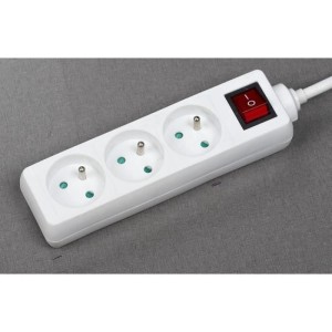 Haushaltseinheit - GAO - 3 2P+T-Steckdosen - Mit Schalter, NF-konform