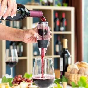 Weinbelüfter mit Filter, Ständer und Transportbeutel Wineir InnovaG...