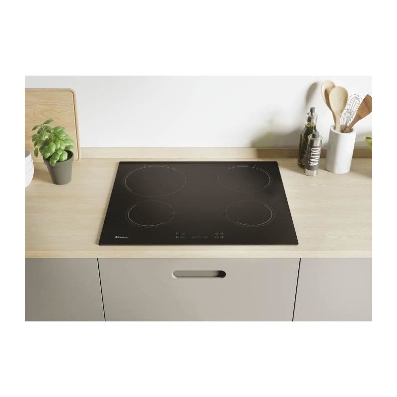 Table de cuisson vitrocéramique vs induction : comment choisir sa plaque?
